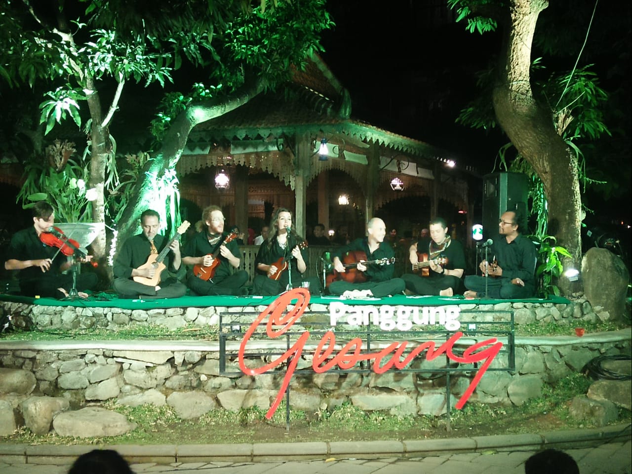 Penampilan Grup Keroncong 