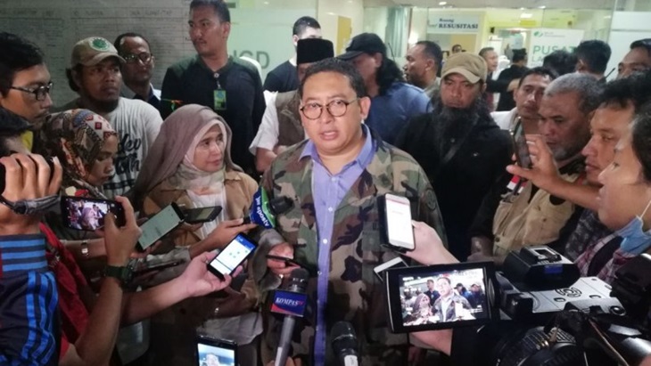 Usai Jenguk Korban Demo, Fadli Zon: Harusnya Aparat Bisa Lebih Profesional