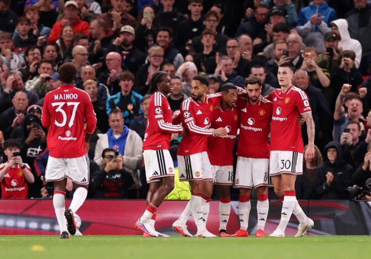 Manchester United Terpuruk, Michael Carrick Diminta Cadangkan 3 Pemain ini