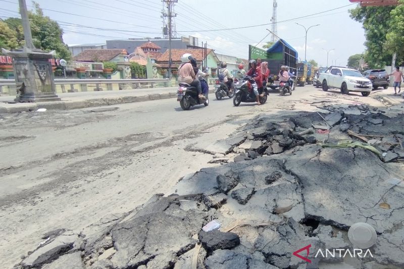 Anggaran Keselamatan Diminta Jangan Dipangkas, Pakar Transportasi Singgung Persoalan Jalan Rusak