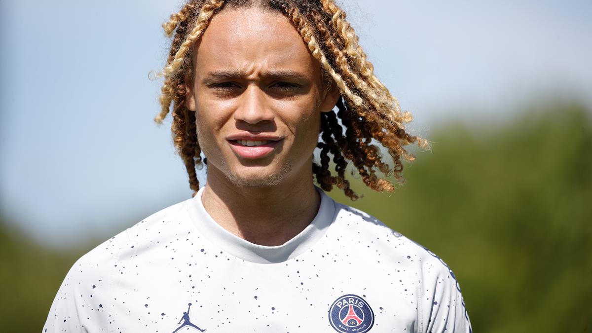 Bayern Munich Selangkah lagi Gaet Xavi Simons dari PSG