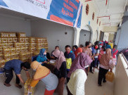 Warga Solo Serbu Minyak Goreng Murah Operasi Pasar