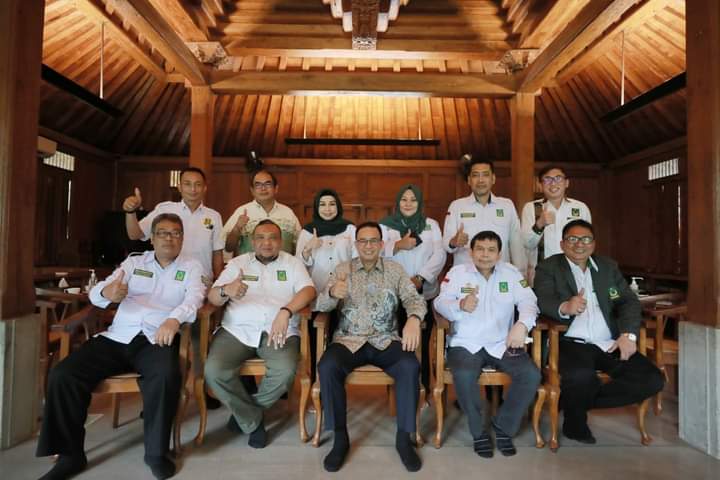 Partai Besutan Yusril Sowan ke Rumah Anies, Bahas Pilpres 2024?
