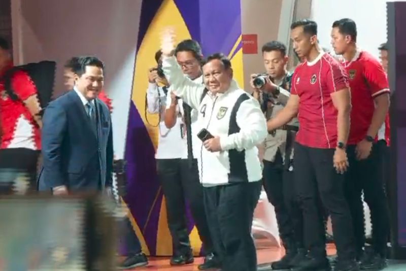 Pakai Jaket Putih, Prabowo Saksikan Langsung Final FIFA ASEAN Cup 2026