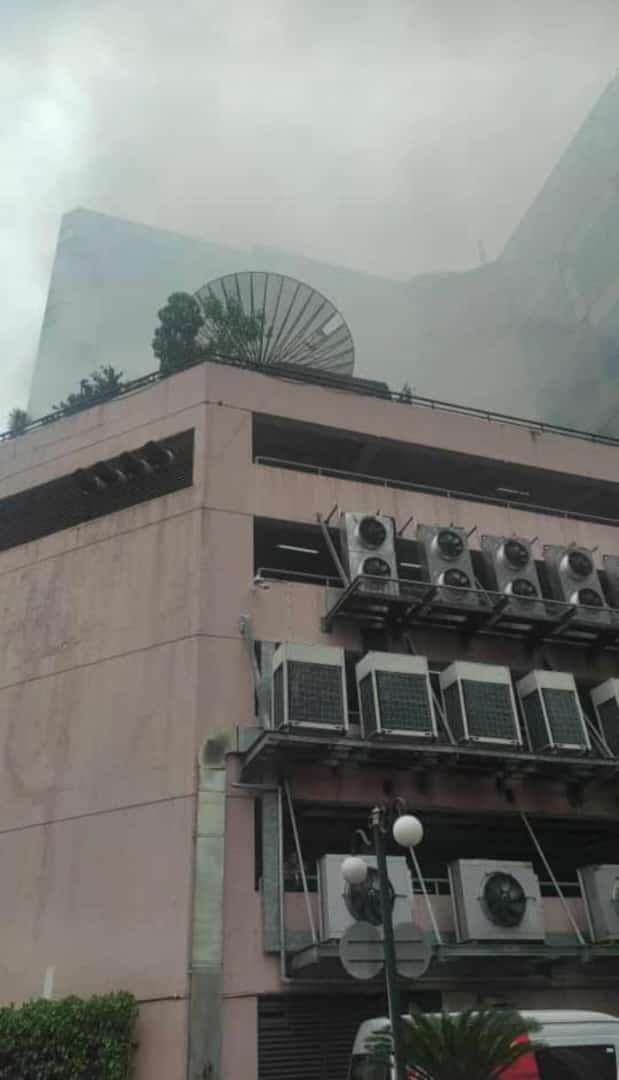 Gedung Kemenkumham kebakaran. 