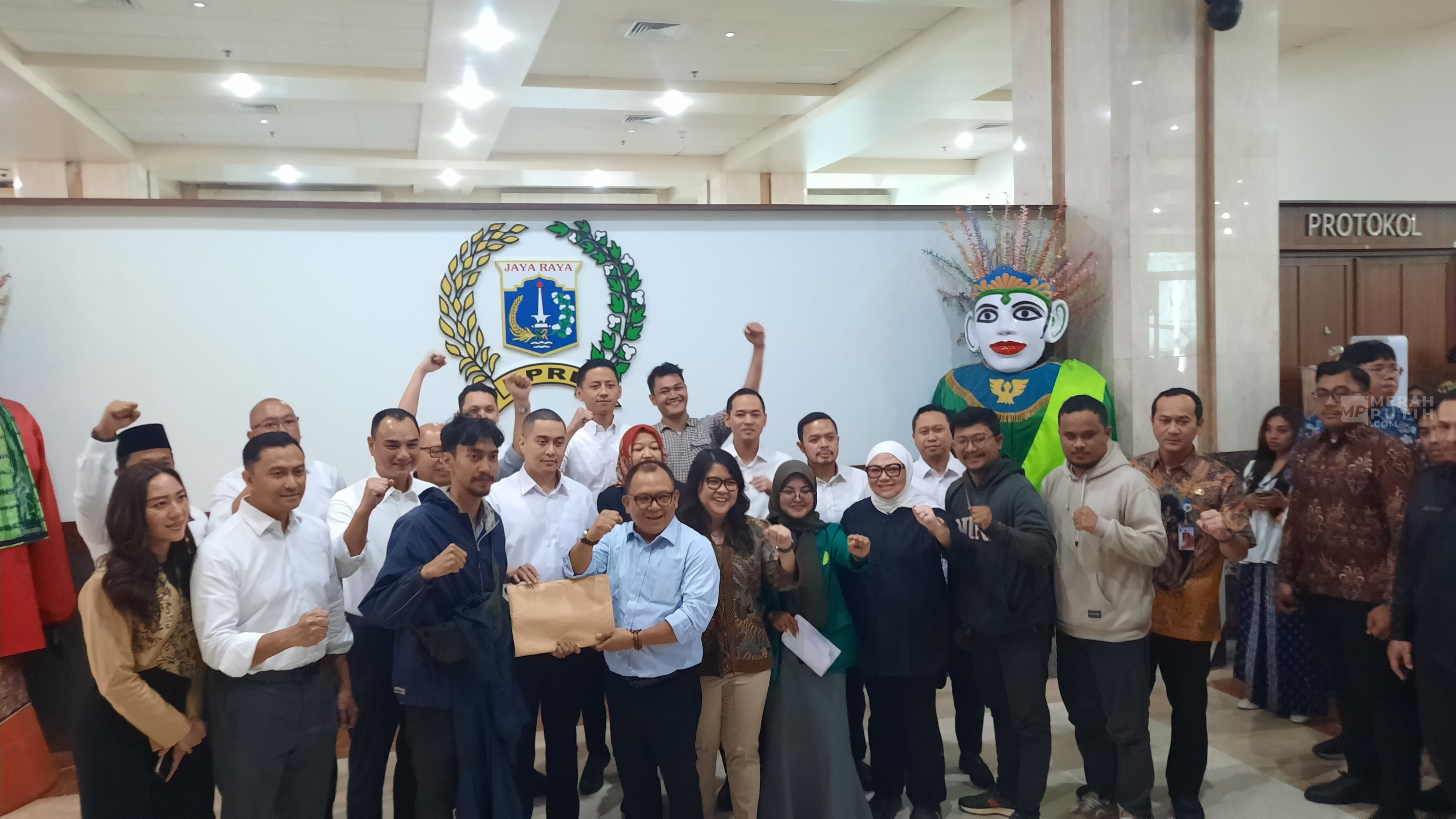 DPRD DKI Janji Siap Kawal Tuntutan Massa Demo soal Anggaran dan Transparansi BUMD Dharma Jaya