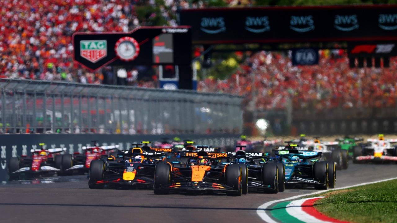 Hasil F1 GP Emilia Romagna 2025: Performa Agresif Vestappen Berbuah Kemenangan di Imola