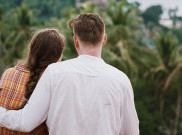 Pamer Pasangan di Media Sosial Tanda Lebih Bahagia?