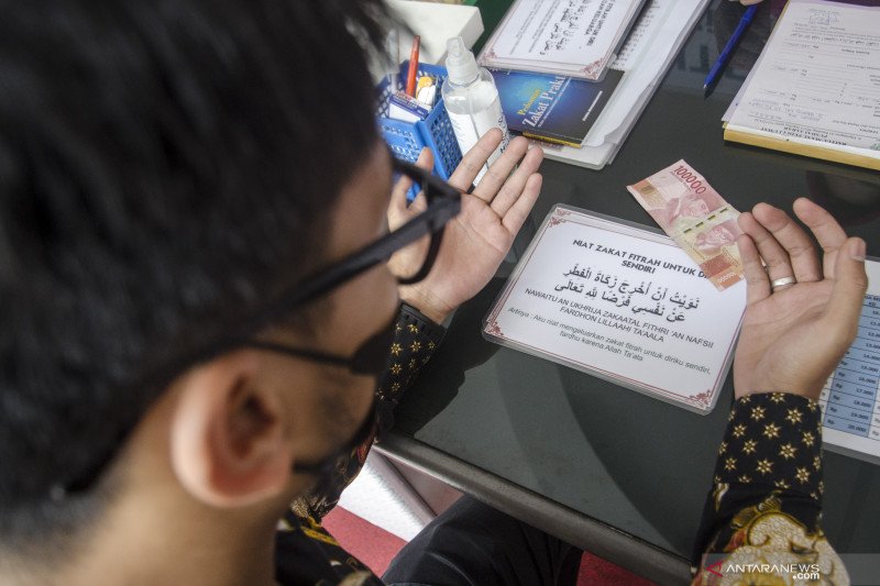 Pemkot Bandung Larang Pembagian Zakat Secara Berkerumun