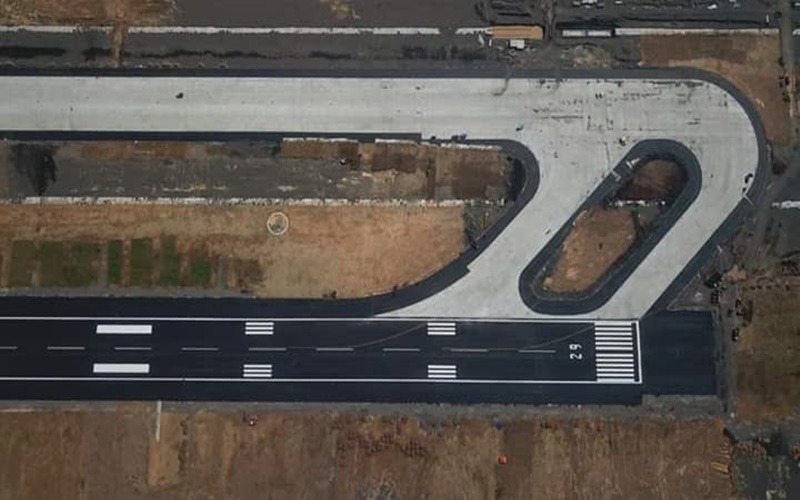 Landasan pacu Bandara YIA