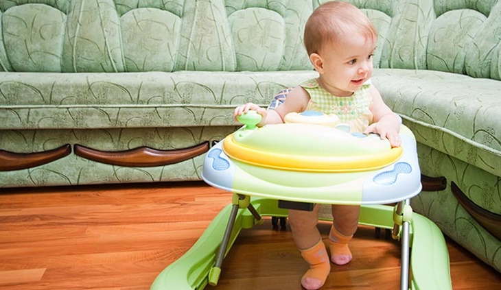 'Baby' 'Walker' Sebabkan Kelainan Pada Anatomi Kaki Si Kecil