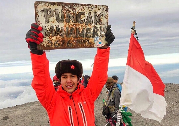 El berada di Puncah Mahameru (Instagram/El Rumi)