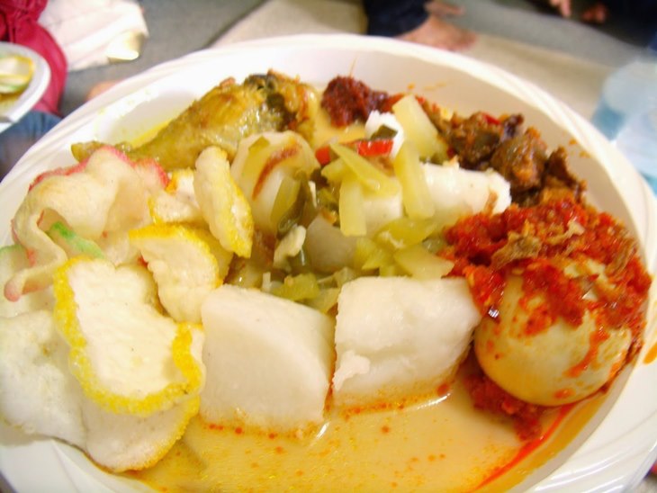 lontong sayur