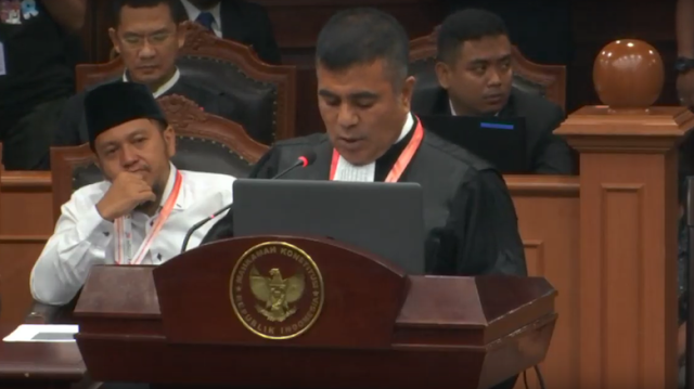 Sidang MK, Komisioner KPU Debat Sengit dengan Tim Hukum Prabowo