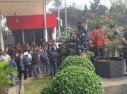 Massa Bentrok karena Dihalangi Bertemu Pimpinan KPK