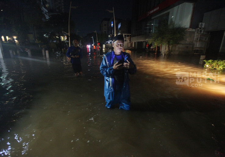 Jakarta Selatan Masih 'Terendam', Cek 33 RT yang Belum Kering dari Serangan Banjir 1,6 Meter