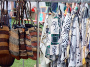 Ragam Blus Batik Cantik, Bergaya Modern dengan Sentuhan Tradisional