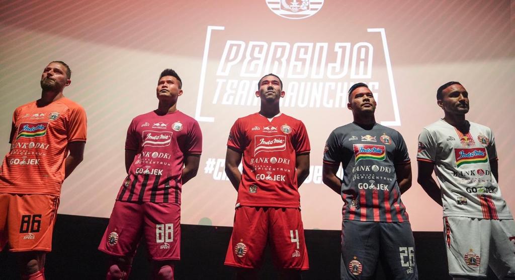 Para pemain Persija memakai jersey baru untuk musim 2019 (Dok. Media Persija )