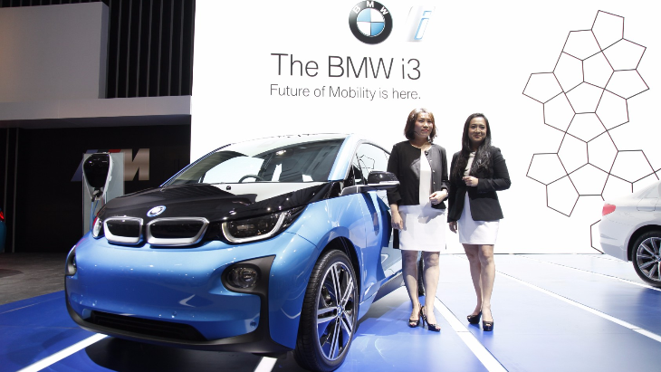Mobil Mewah Bertenaga Listrik Goyang Ruang Pamer GIIAS 2017