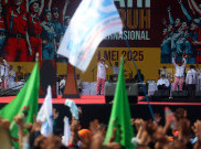 Aksi Band Ska Tipe-X Guncang Panggung Hari Buruh Internasional 2025 di Monas Jakarta