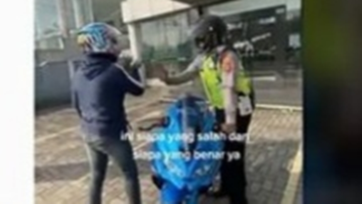 [HOAKS atau FAKTA]: Motor Baru Beli dari Dealer Langsung Ditilang Polisi
