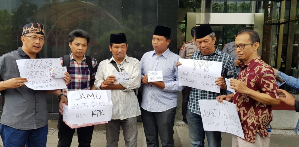 Pegiat Antikorupsi Berharap OTT Wahyu Setiawan Tak Bikin Pimpinan KPK Menceret