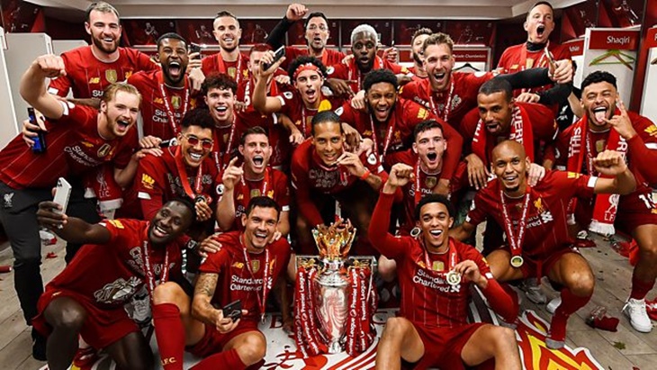 Lana Del Rey Menyanyikan 'You’ll Never Walk Alone' di Film Dokumenter Liverpool FC