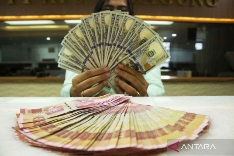 Tabungan Rupiah yang Bisa Ditarik Cepat Sebesar Rp 2.242,2 Triliun