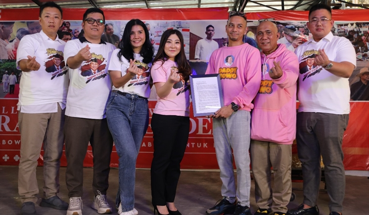Viani Eks Kader PSI Deklarasikan Dukungan untuk Prabowo Subianto