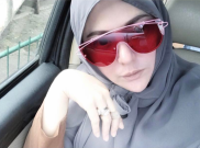 Lama Menghilang, Kini 'Inem Pelayan Seksi' Tampil Berhijab