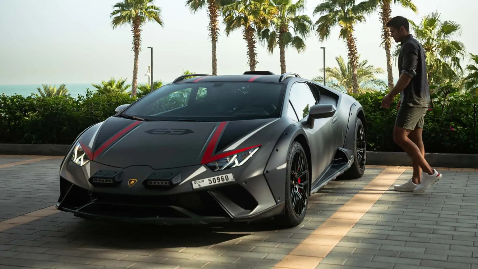 Lamborghini Hadirkan Koleksi Pakaian Pantai, Termahal Rp 10,5 Juta