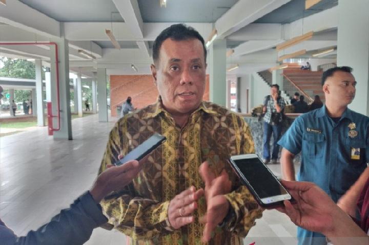 Refly Harun Sebut Rektor UI Langgar Aturan Karena Rangkap Jabatan Komisaris