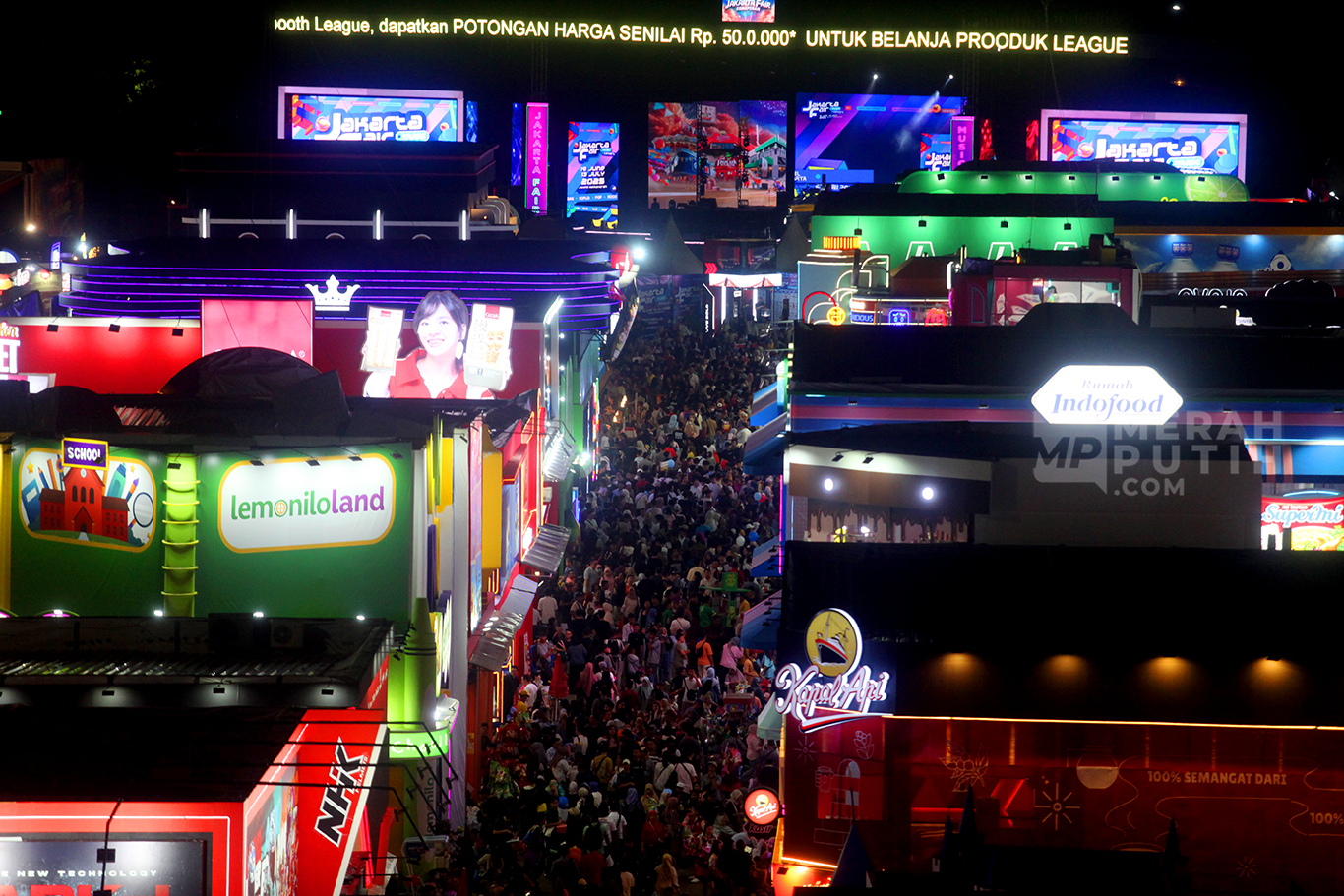 Libur Panjang Akhir Pekan Pengunjung Jakarta Fair 2025 Membludak 