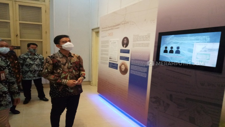 Gibran Janji Lanjutkan Program FX Rudy Tebus Ijazah Siswa Kurang Mampu