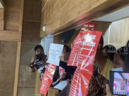 Rapat Komisi X DPR Ricuh, Koalisi Sipil Tolak Pemutihan Sejarah dan Gelar Pahlawan untuk Soeharto