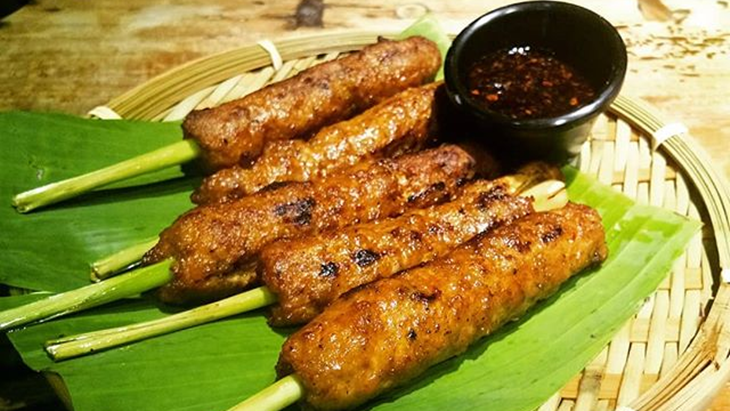 Sate lilit. (Instagram/ the_colour_violet)