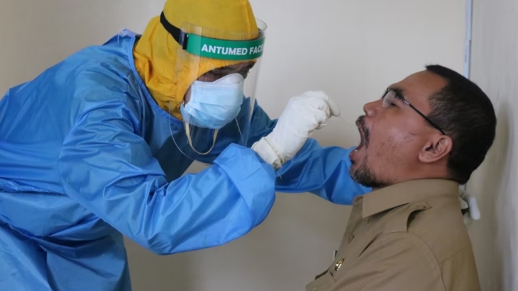 Tes Cepat COVID-19, Bagus Usap Rongga Hidung atau Mulut