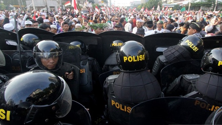 Aksi massa depan Gedung Bawaslu RI Jakarta Pusat dikawal ketat petugas kepolisian (antaranews)