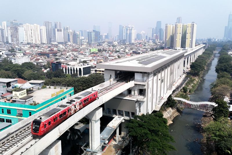 LRT Kelapa Gading-Manggarai Diuji Coba, Kapan Beroperasi untuk Masyarakat?