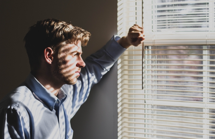 Tanda Kamu Sedang Mengalami Quarter-life Crisis