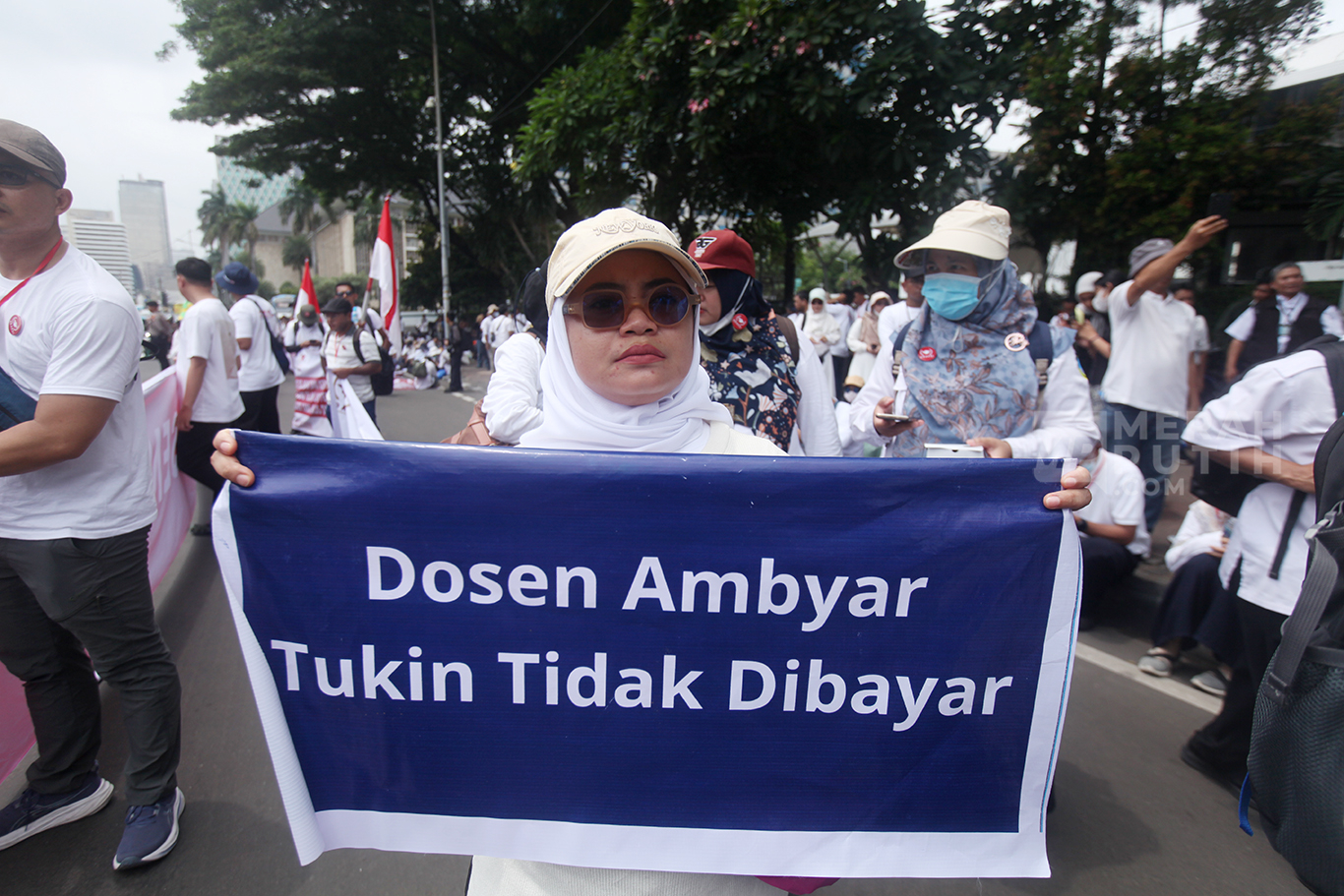 DPR Tekankan Pentingnya Kenaikan Tunjangan Dosen Non-ASN Sebagai Syarat Utama Menuju Indonesia Emas 2045