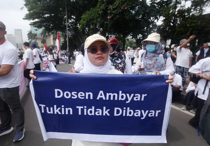 DPR Tekankan Pentingnya Kenaikan Tunjangan Dosen Non-ASN Sebagai Syarat Utama Menuju Indonesia Emas 2045