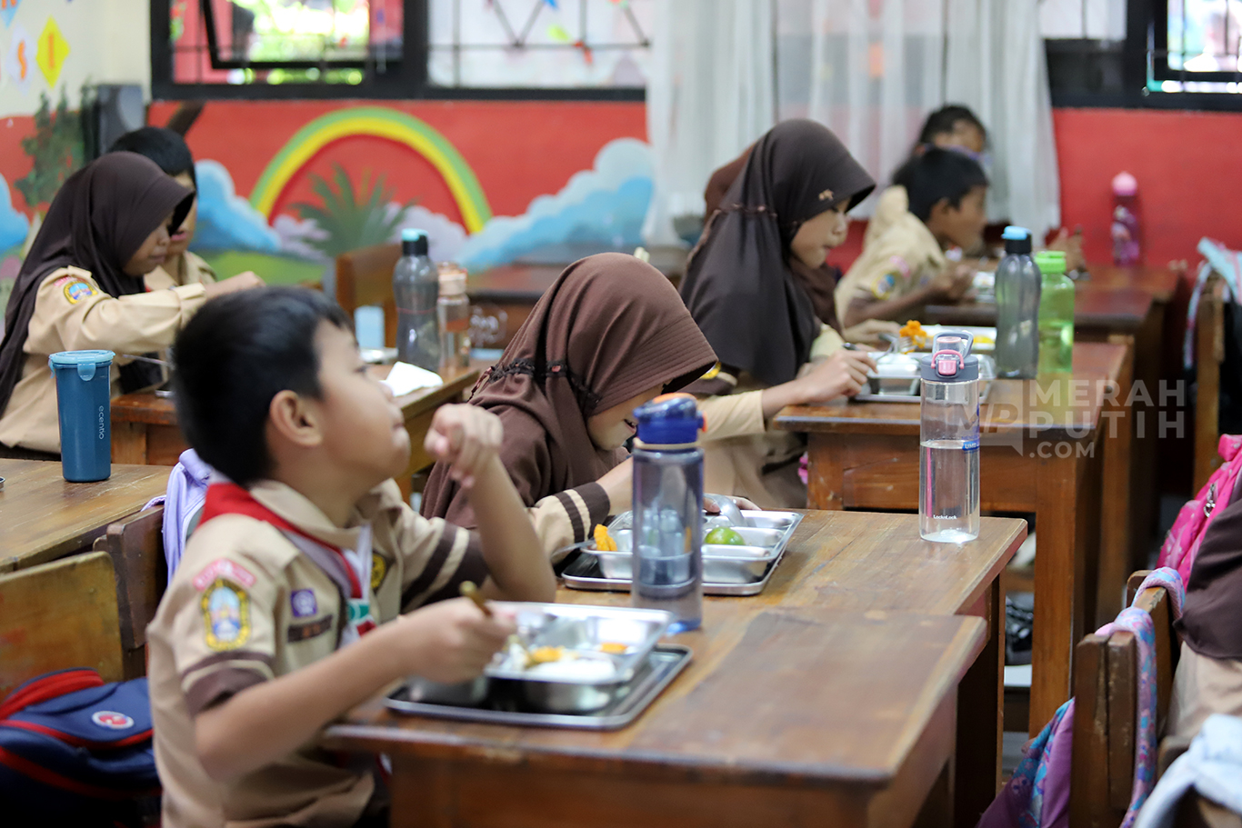 ADB Biayai Program Makan Bergizo Gratis Presiden Prabowo