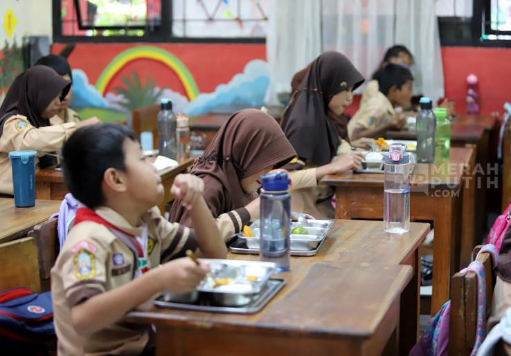 ADB Biayai Program Makan Bergizo Gratis Presiden Prabowo