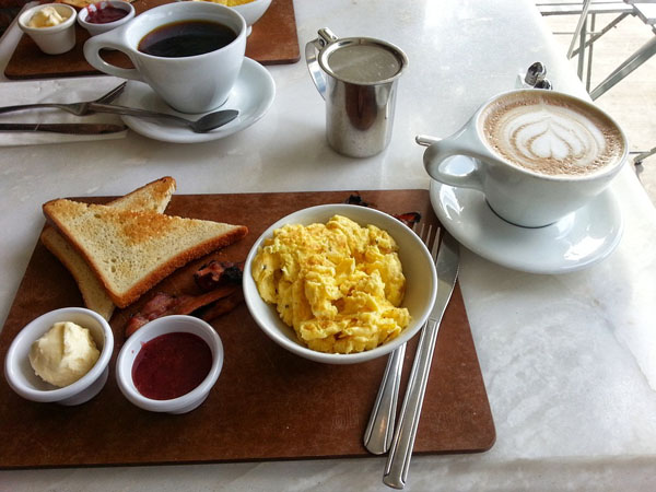 scramble eggs