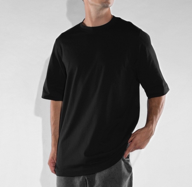 Kaos hitam sering digunakan oleh anak desain. (Foto Profiz)
