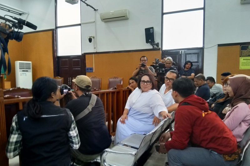 Nunung dan Suami Jalani Sidang Penuntutan Hari Ini