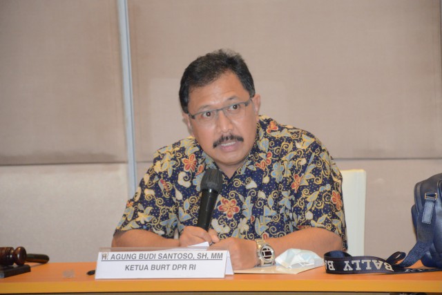 Ketua BURT Minta Setjen DPR Kaji Ulang Pengadaan Gorden