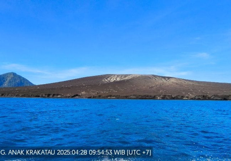 Gunung Anak Krakatau Erupsi 20 Kali dalam Sehari, Nelayan dan Wisatawan Diminta Waspada