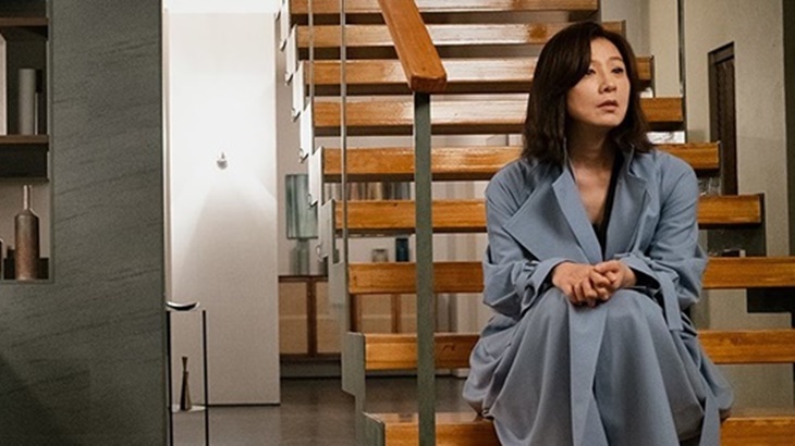 Nonton 'The World of The Married' Bikin Perempuan Stres, ini Penjelasan Psikologisnya